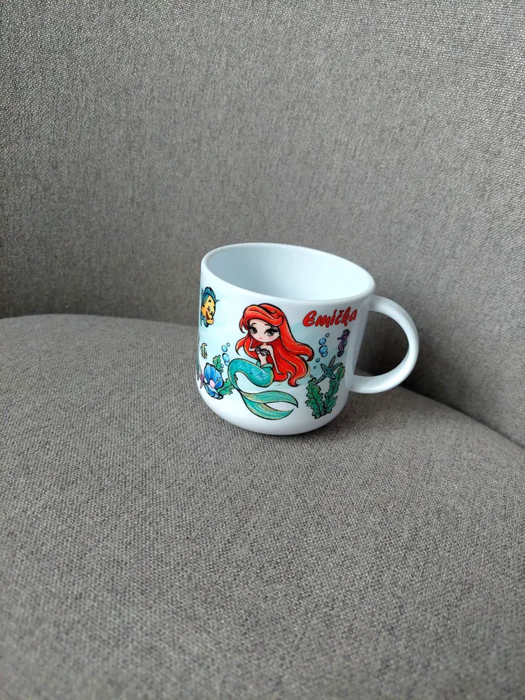 Plastový hrneček malý - malá mořská víla Ariel