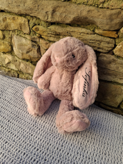 Zajíček - růžový - vlastní jméno